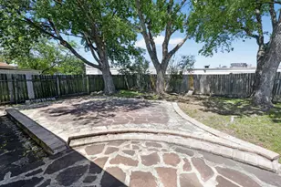 8602 Colonial Dr, Austin, TX 78758 - Photo 31