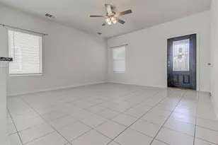 204 Oldbridge Dr, Hutto, TX 78634 - Photo 9