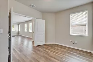 1701 Logan Dr, Round Rock, TX 78664 - Photo 19