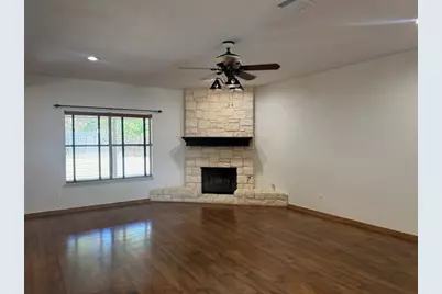 808 Sunflower Drive, Pflugerville, TX 78660 - Photo 7