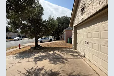 808 Sunflower Drive, Pflugerville, TX 78660 - Photo 3