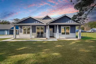 1880 E Hwy 21, Paige, TX 78659 - Photo 1