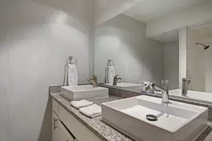 2900 Cole St, Austin, TX 78705 - Photo 9