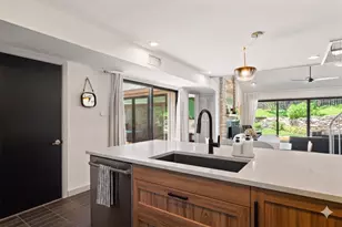 1702 Deerfield Dr, Austin, TX 78741 - Photo 31