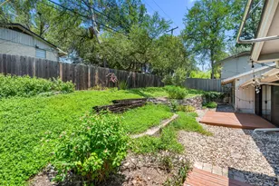 1702 Deerfield Dr, Austin, TX 78741 - Photo 25