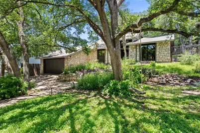 1702 Deerfield Drive, Austin, TX 78741 - Photo 33