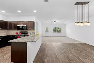 19304 Great Falls Dr, Manor, TX 78653 - Photo 15