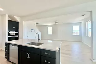 311 Young St, Buda, TX 78610 - Photo 7