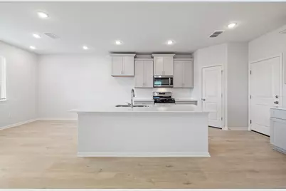 311 Young Street, Buda, TX 78610 - Photo 5