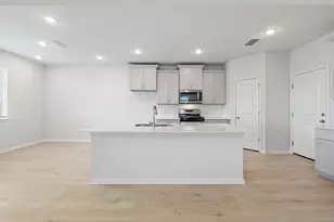 311 Young St, Buda, TX 78610 - Photo 5
