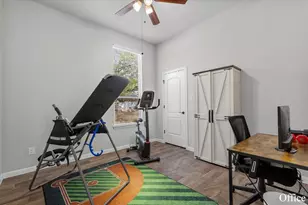 137 S Pohakea Dr, Bastrop, TX 78602 - Photo 29