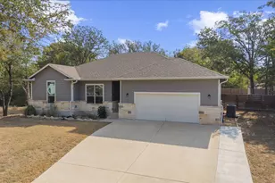 137 S Pohakea Dr, Bastrop, TX 78602 - Photo 7