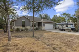 137 S Pohakea Dr, Bastrop, TX 78602 - Photo 5
