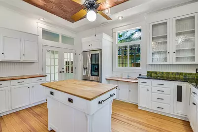 1006 Shelley Avenue, Austin, TX 78703 - Photo 9