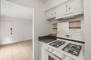 1700 Houston St #202, Austin, TX 78756 - Photo 11
