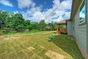 139 Waimanalo Dr, Bastrop, TX 78602 - Photo 27