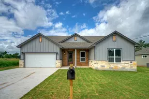 139 Waimanalo Dr, Bastrop, TX 78602 - Photo 1