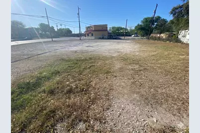 984 Bandera Road, San Antonio, TX 78228 - Photo 15