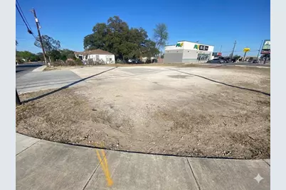 984 Bandera Road, San Antonio, TX 78228 - Photo 21