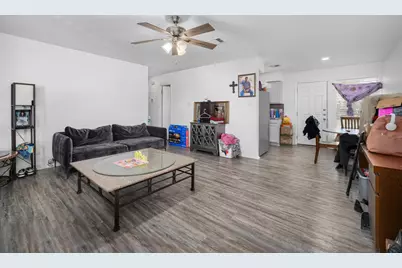 411 Thelma Drive, Austin, TX 78745 - Photo 3