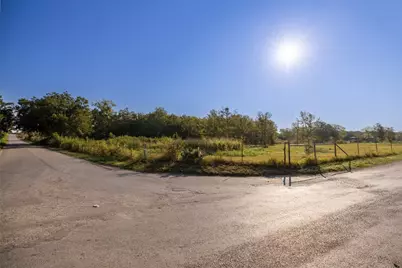 1329 Old Colony Line Road, Dale, TX 78616 - Photo 5