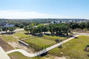 972 Leaning Oak Ln, Georgetown, TX 78628 - Photo 31