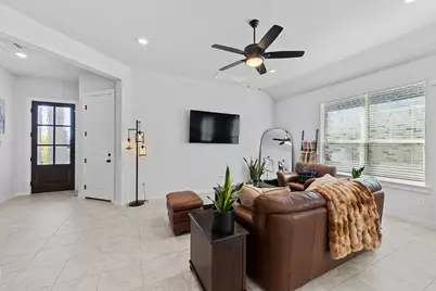 972 Leaning Oak Lane, Georgetown, TX 78628 - Photo 5