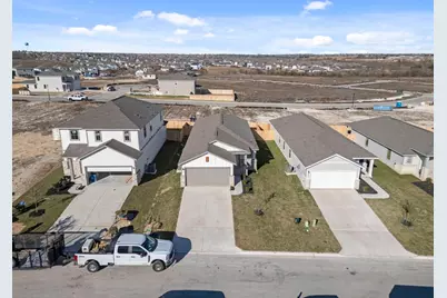 125 Hatari Trail, Jarrell, TX 76537 - Photo 31