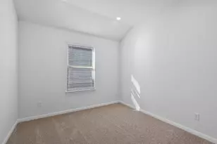 125 Hatari Trl, Jarrell, TX 76537 - Photo 15