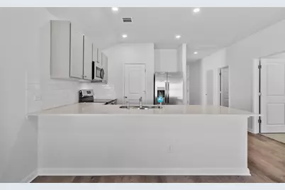 125 Hatari Trail, Jarrell, TX 76537 - Photo 3