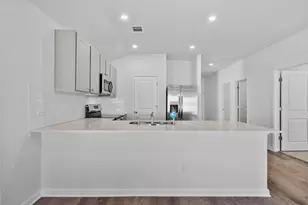 125 Hatari Trl, Jarrell, TX 76537 - Photo 3