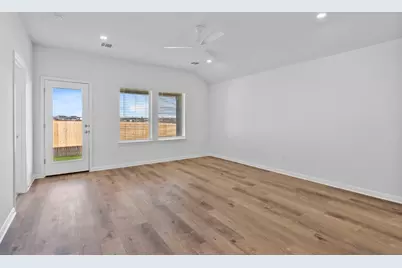 125 Hatari Trail, Jarrell, TX 76537 - Photo 9