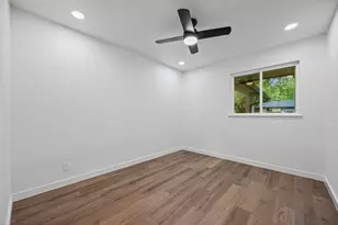 9219 Hunters Trace E, Austin, TX 78758 - Photo 15