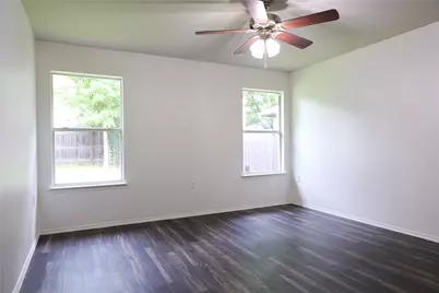 5216 English Glade Drive, Austin, TX 78724 - Photo 9