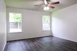 5216 English Glade Dr, Austin, TX 78724 - Photo 9