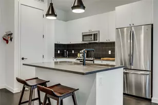 800 Embassy Dr, Austin, TX 78702 - Photo 11