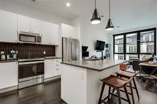 800 Embassy Dr, Austin, TX 78702 - Photo 9