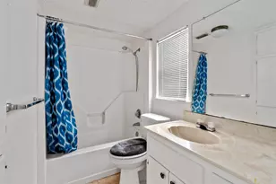 1113 Lawson Ln, Austin, TX 78702 - Photo 11