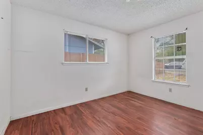 1113 Lawson Lane, Austin, TX 78702 - Photo 15