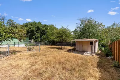 1113 Lawson Lane, Austin, TX 78702 - Photo 19