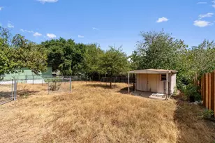 1113 Lawson Ln, Austin, TX 78702 - Photo 19