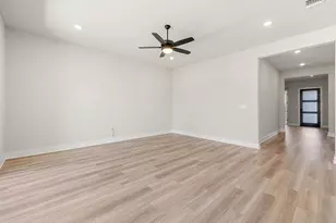 321 Smoke Signal Ct, Liberty Hill, TX 78642 - Photo 13