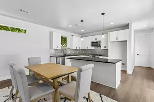 1130 Spur St, Austin, TX 78721 - Photo 5