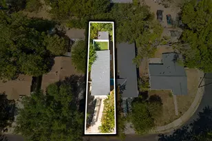 1130 Spur St, Austin, TX 78721 - Photo 27