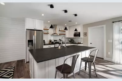 2613 Carnarvon Lane, Austin, TX 78704 - Photo 7