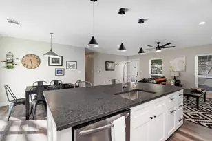 2613 Carnarvon Ln, Austin, TX 78704 - Photo 9