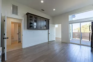2016 Peoples St, Austin, TX 78702 - Photo 9