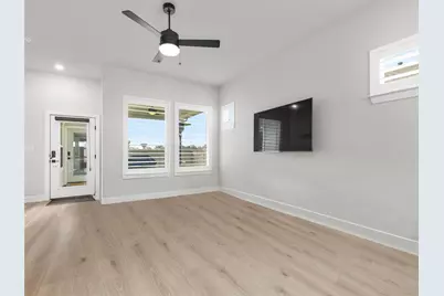107 Breda Avenue, Bastrop, TX 78602 - Photo 13