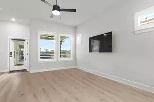 107 Breda Ave, Bastrop, TX 78602 - Photo 13
