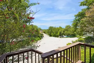 3609 Las Colinas Dr, Austin, TX 78731 - Photo 3